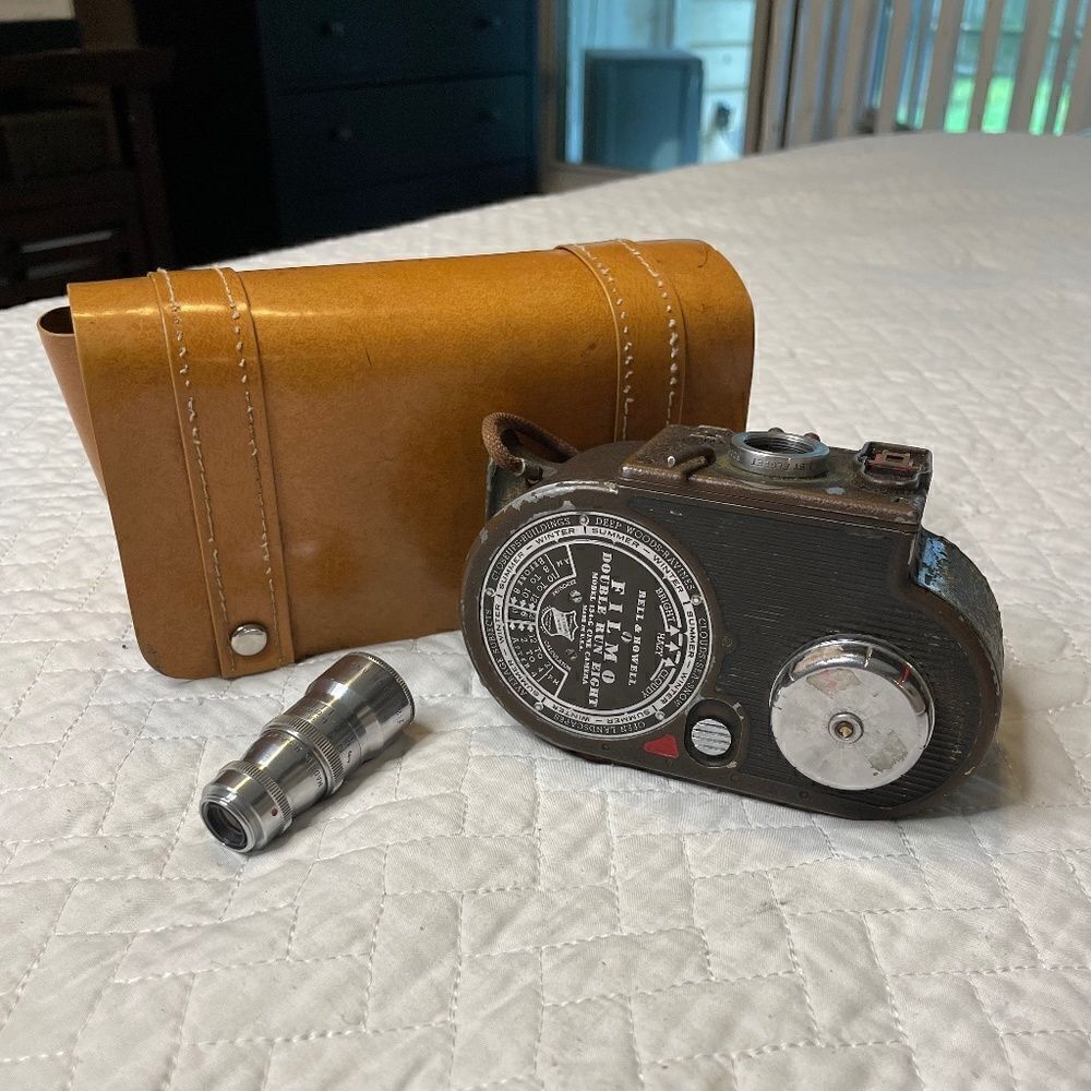 Vintage Bell & Howell Film Double Run Eight Model 134-G Cine Camera w/ Lens Case